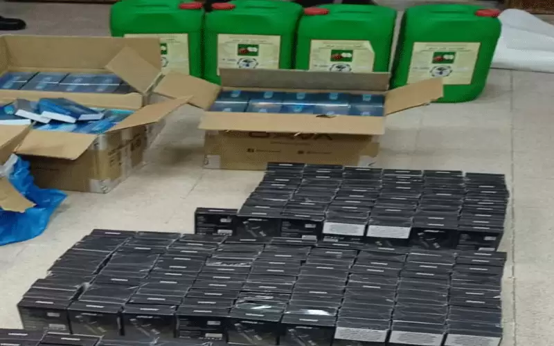 إحباط محاولة تهريب ٧٢٣ سيجارة إلكترونية