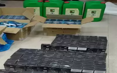 إحباط محاولة تهريب ٧٢٣ سيجارة إلكترونية