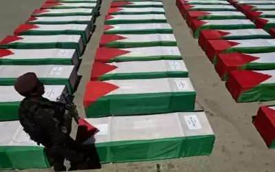 الاحتلال يحتجز جثامين 350 شهيدا