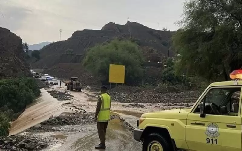 أمطار جدة.. وفاة شخصين ومعدلات هطول