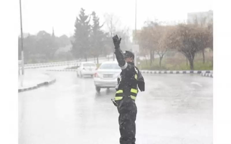 الامن يحذر من الظروف الجوية السائدة