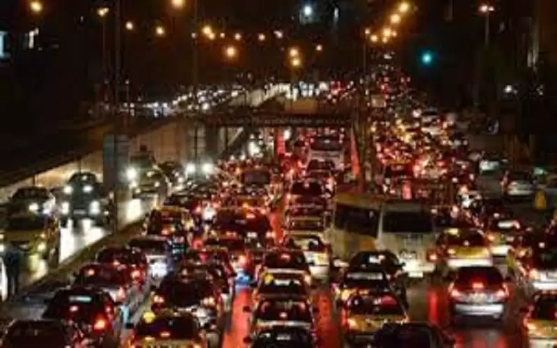 ازدحامات مرورية خانقة في شوارع عمان