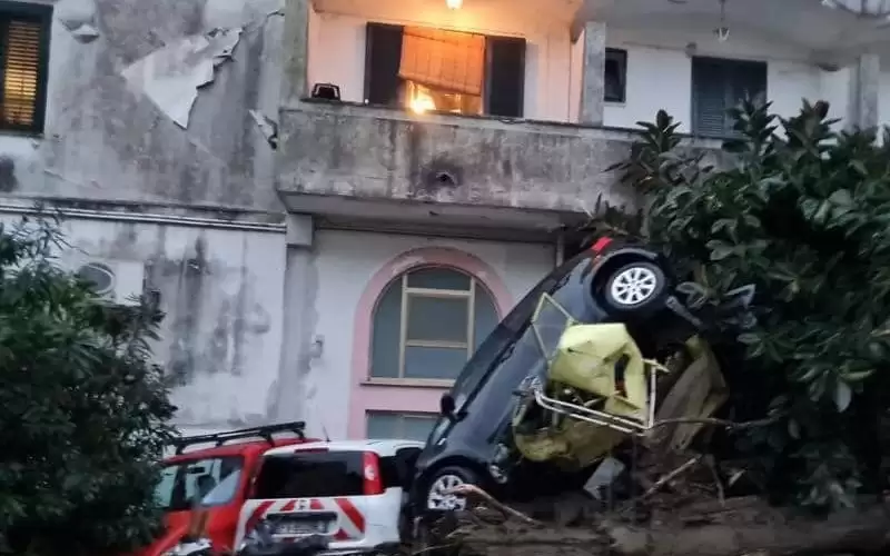 فقدان 5 أشخاص في جزيرة إسكيا