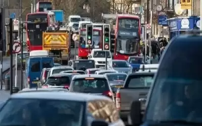 لندن تفرض رسوما على سائقي السيارات
