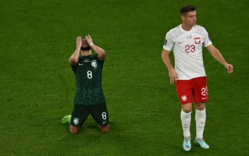السعودية تخسر من بولندا 2-0 في