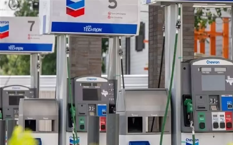 رغم العقوبات.. شيفرون تستأنف استيراد النفط