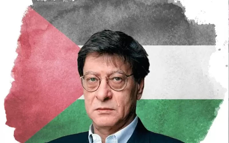 غناء محمود درويش ومسنده الملحمي