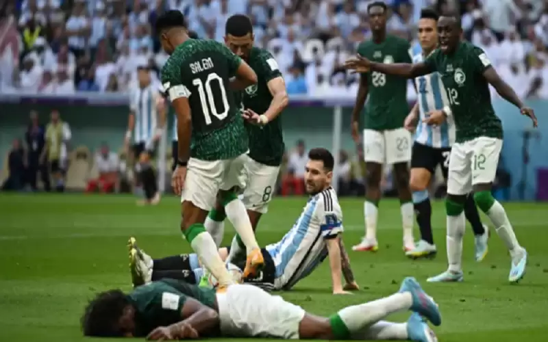 ميسي: السعوديون أبكوا طفلي