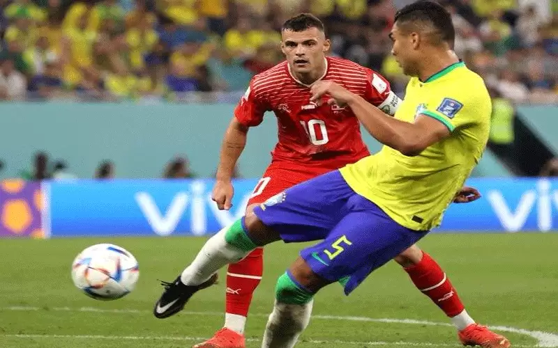 كاسيميرو يصعد بالبرازيل لدور الـ16