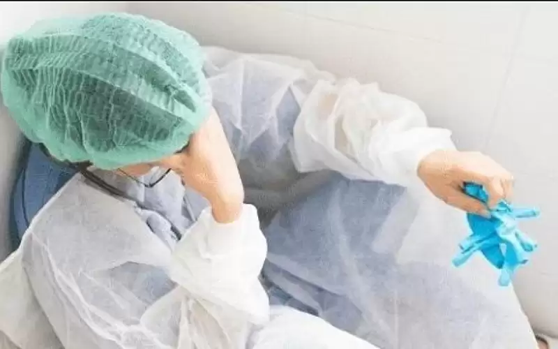 مرافقة مريضة تعتدي على ممرضة أردنية