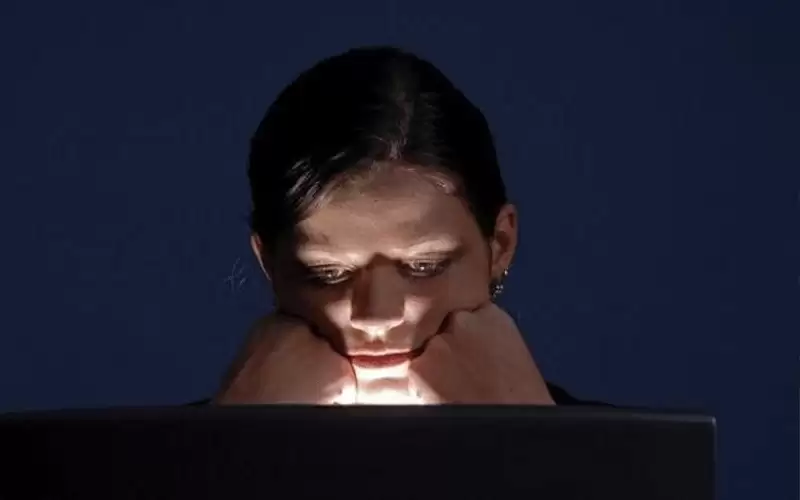 طبيب يحذر: العمل الليلي يسبب الإصابة