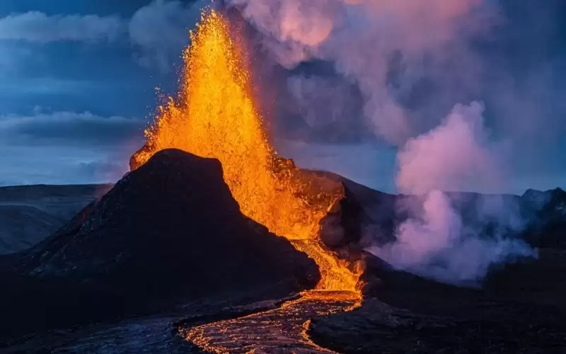 ثوران أكبر بركان نشط في العالم
