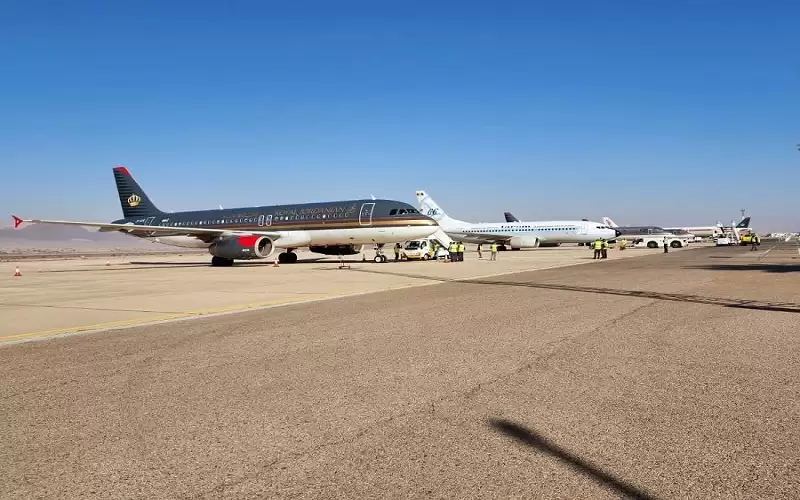 بسبب الضباب الكثيف.. تحويل طائرات من