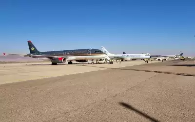 بسبب الضباب الكثيف.. تحويل طائرات من