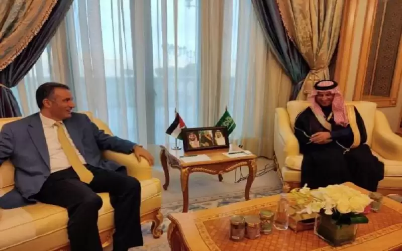 الفايز والخطيب يبحثان زيادة أعداد السياح
