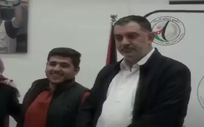 الشاب قتيبة لن يهاجر .. وينضم