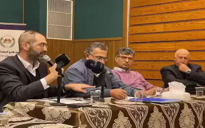 الزيادين والسواعير: ترك الساحة والوقوف على