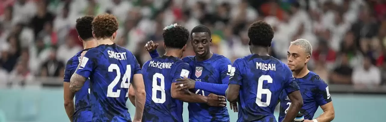 تشكيلة هولندا وأمريكا لمباراتهما في كأس