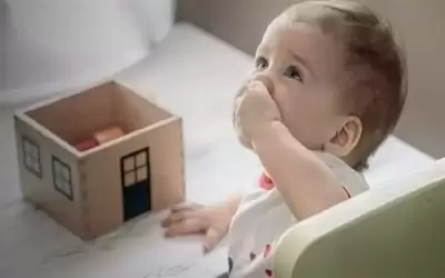 ما العمل عند ابتلاع الطفل مغناطيسا؟