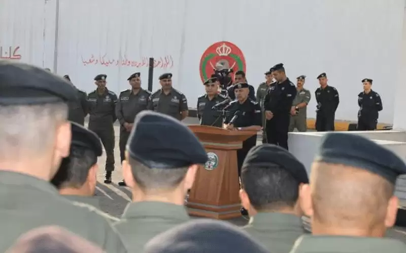 مدير الأمن العام يزور قيادة شرطة