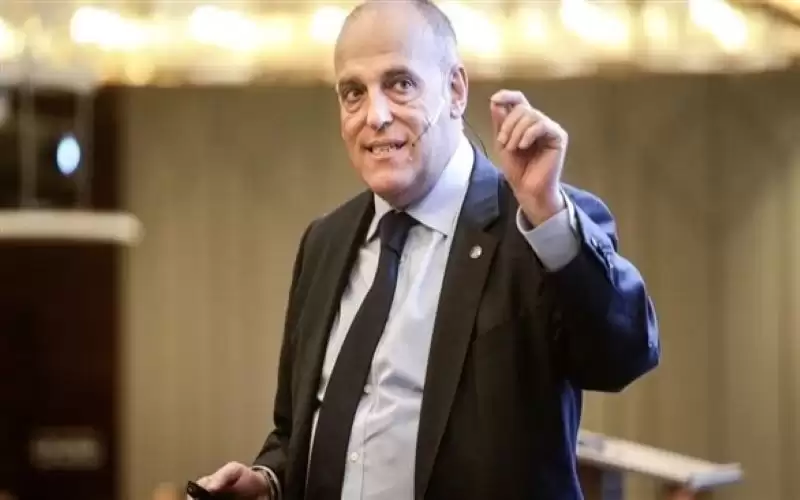 تيباس: أتمنى عودة ميسي ورونالدو إلى