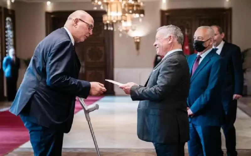 الملك يتقبل أوراق اعتماد 8 سفراء