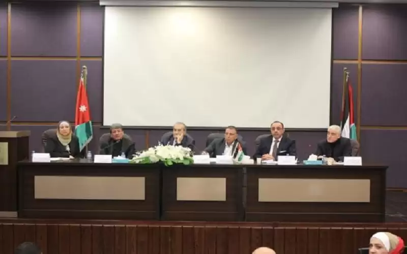 ابو السمن والفراية وعزايزة يبحثون مشاكل