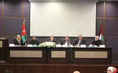 ابو السمن والفراية وعزايزة يبحثون مشاكل