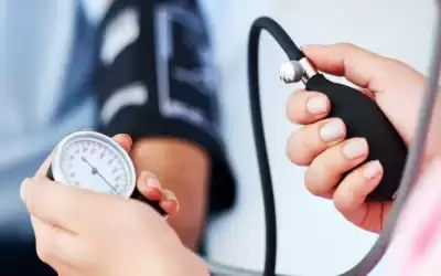 ماذا يحدث للجسم عند انخفاض ضغط