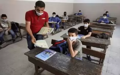 التربية: الطالب الذي لا يعيد الكتب
