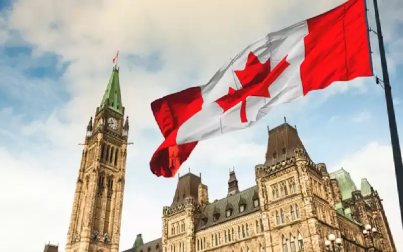 كندا تفرض عقوبات جديدة على روسيا