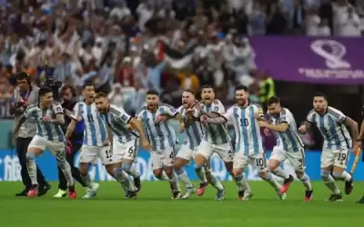 الأرجنتين تهزم هولندا بركلات الترجيح وتواجه