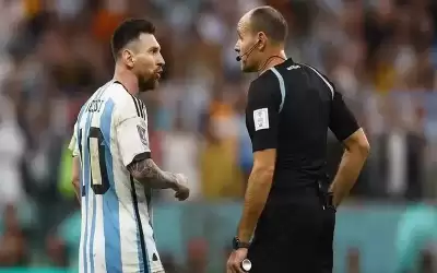 فيفا يفتح تحقيقا ضد ليونيل ميسي