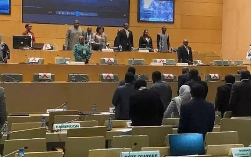 خلاف مغربي جزائري باجتماع في أديس