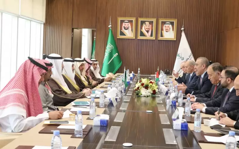 السعودية تدرس استثناء الشاحنات الأردنية من