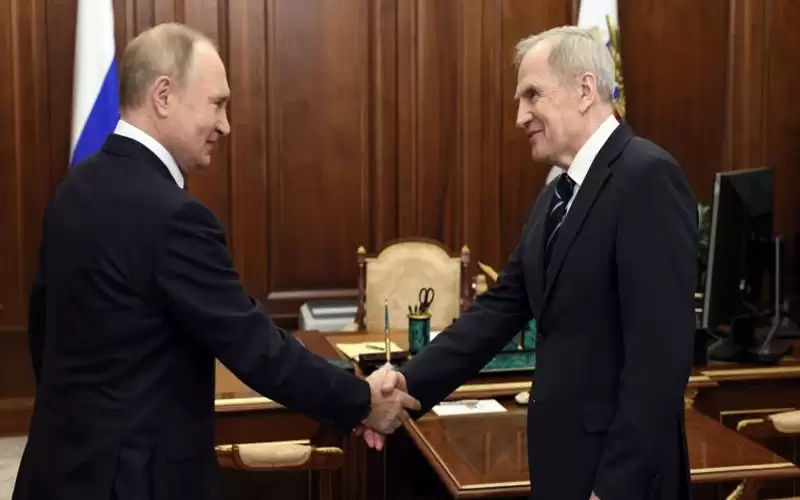 بوتين إلى الواجهة مجددا