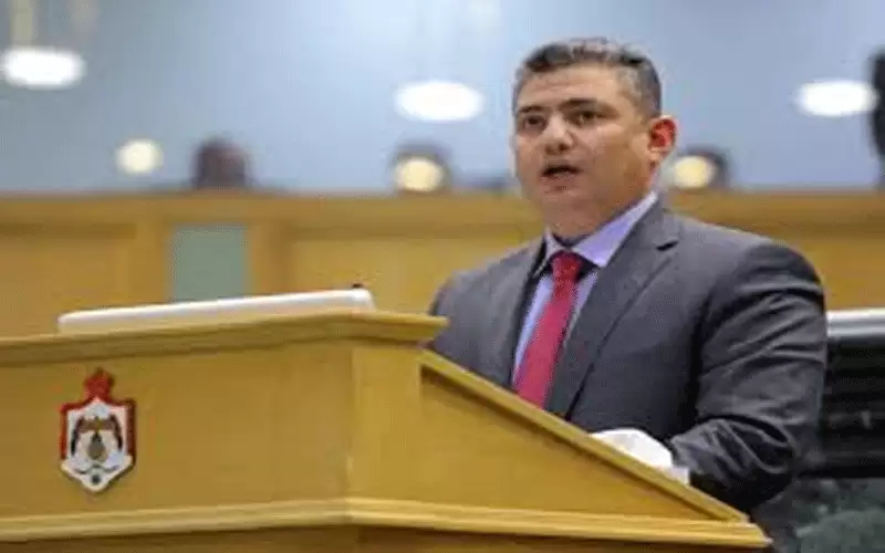 مخرجات اللجنة النيابية الحكومية لإضراب السائقين..