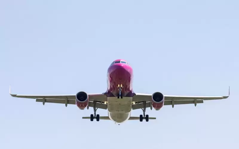 مطار الملكة علياء يستقبل أول رحلة