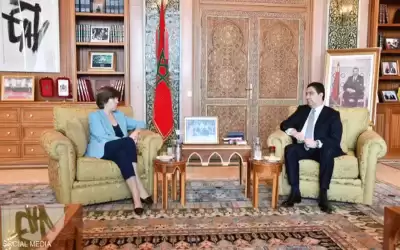 فرنسا تعلن انتهاء أزمة التأشيرات مع
