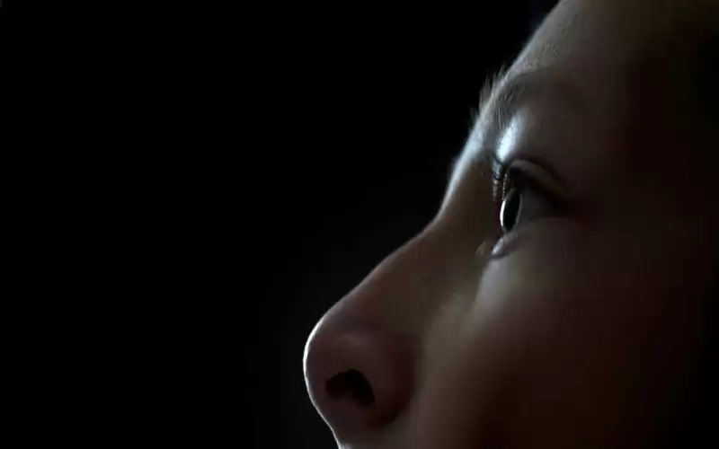 آلية جديدة لعلاج الحول بالظلام