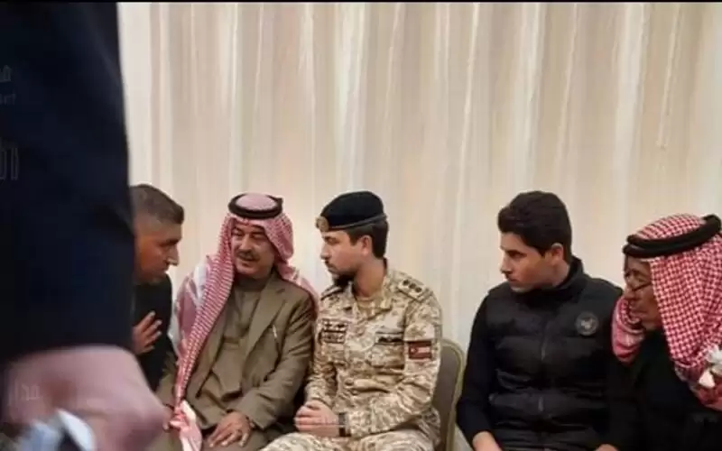 ولي العهد يقدم واجب العزاء بالشهيد