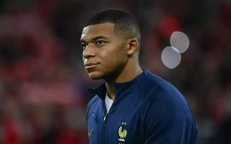 هجوم أرجنتيني على مبابي قبل نهائي