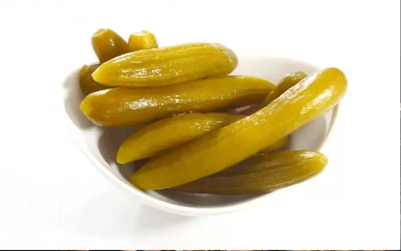 مخاطر صادمة لتناول المخللات.. إياك والإكثار