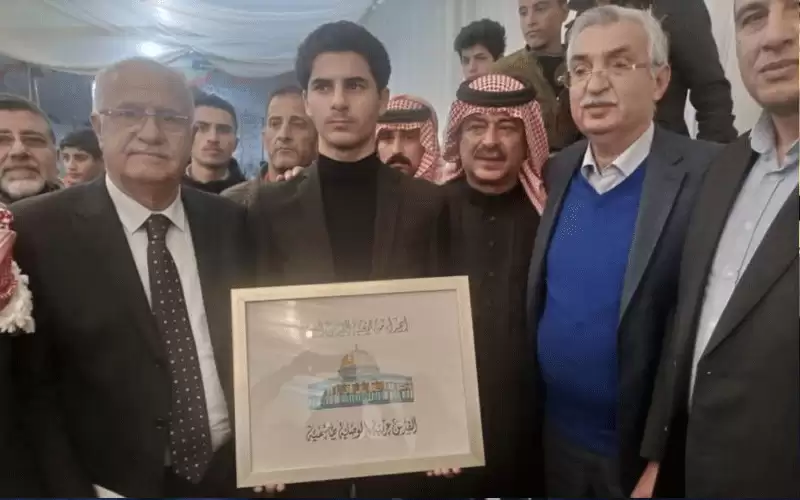 منح وسام ودرع القدس للشهيد الدلابيح