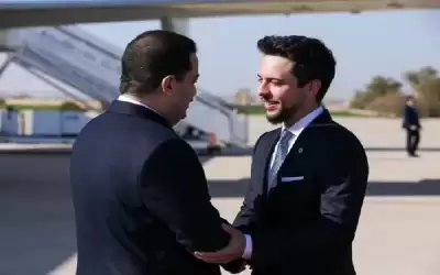 ولي العهد يستقبل رئيس مجلس الوزراء
