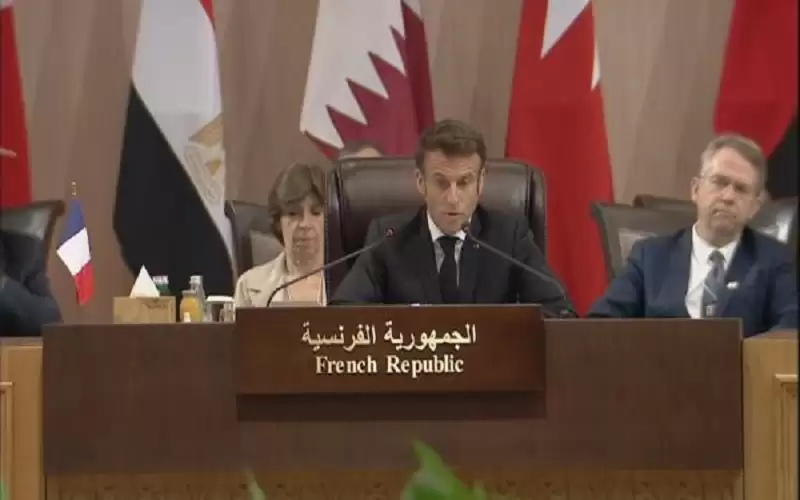 ماكرون: الأردن يلعب دورا محوريا بدعم