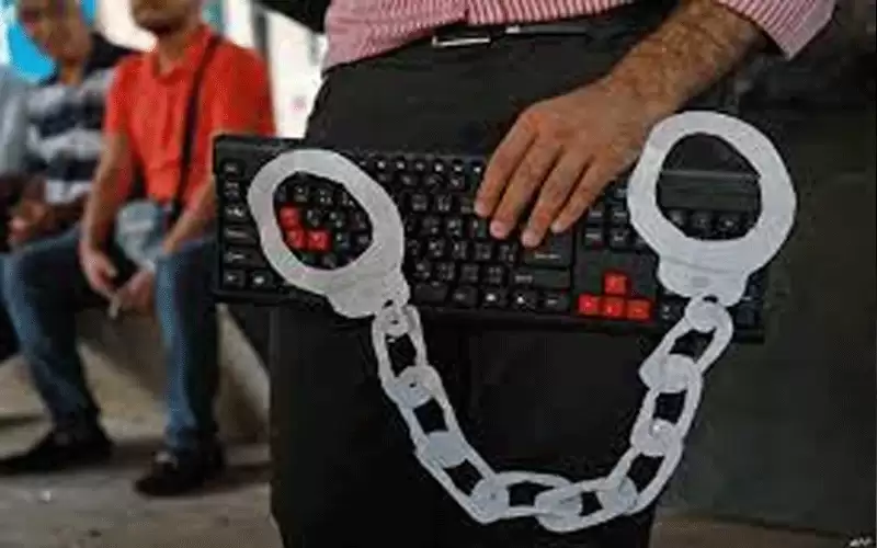 61 مؤسسة صحفية ترد على تعميم