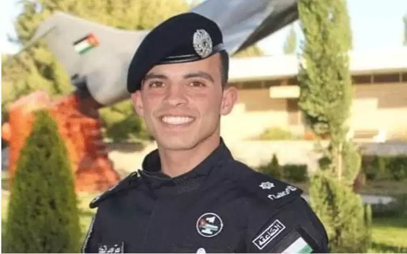 والد الشهيد النجادا يطلب من الملك