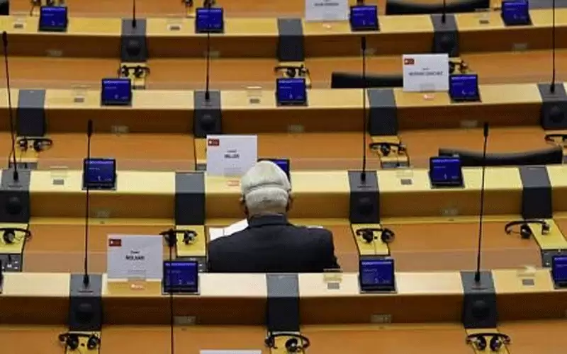 دعوة لحل البرلمان الأوروبي بسبب فضيحة