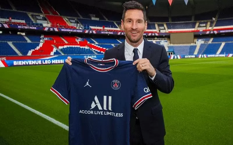 ميسي يقترب من تمديد عقده مع